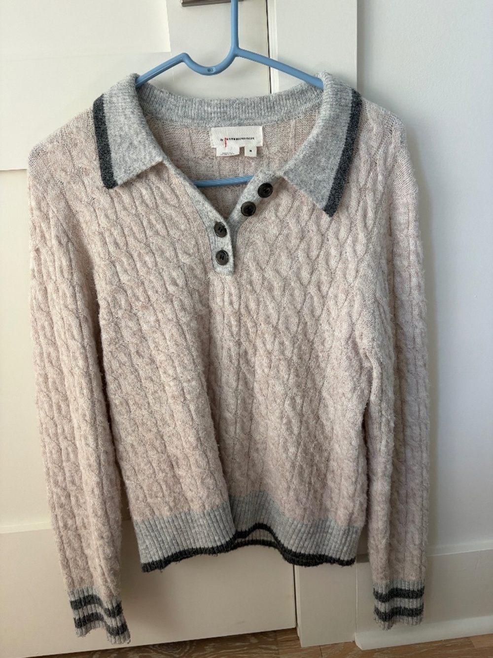 Anthropologie Cable Knit Sweater Size M Cream Collared